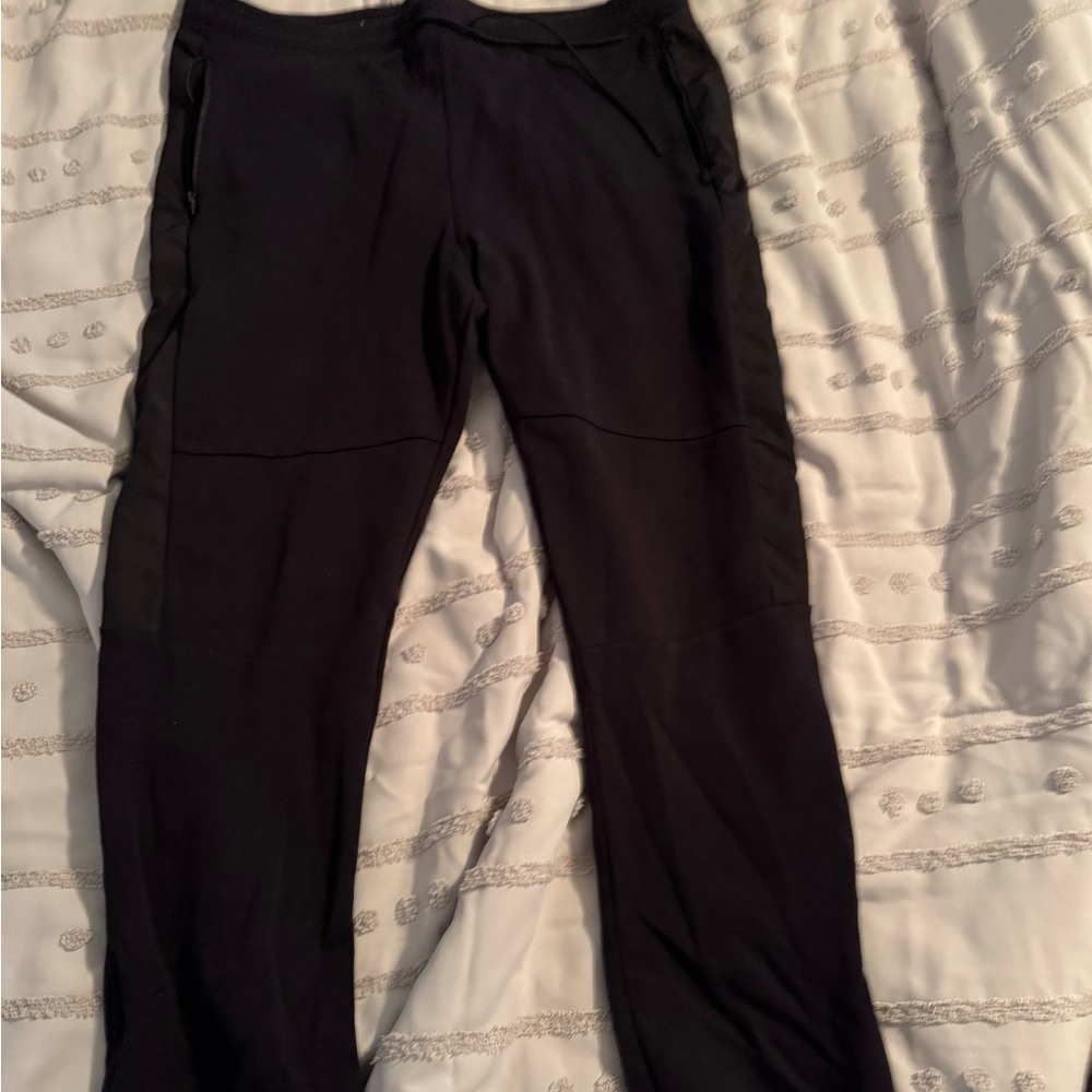 Men’s black Express joggers